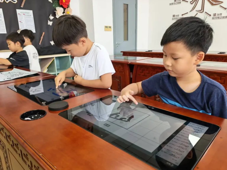 QISS_Calligraphy_Digital_Lesson_Student_01-768x576 Students Explore the Art of Chinese Calligraphy
