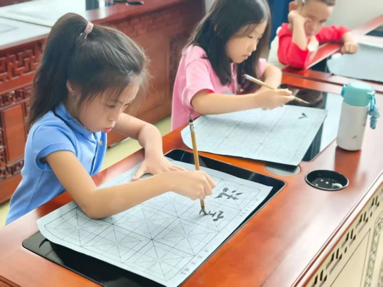 QISS_Chinese_Calligraphy_Student_Tablet_09-768x576 Students Explore the Art of Chinese Calligraphy